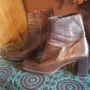 Ankle boots size 8